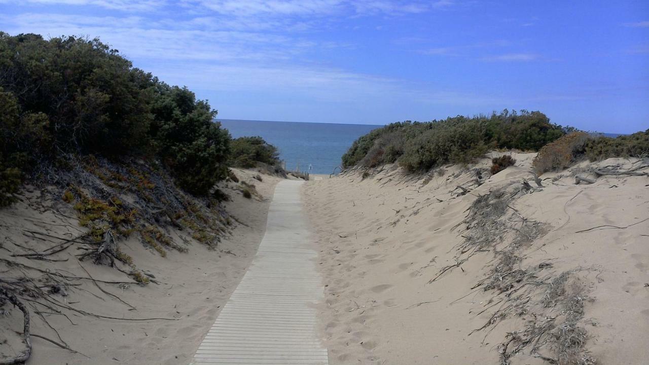 La Casa Sulle Dune Badesi Exterior foto